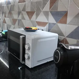 https://apartamento-renovado-no-centro-da-cidade-casa4.hotelscoimbra.com